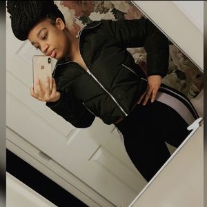 Meet your Posher, Jiana